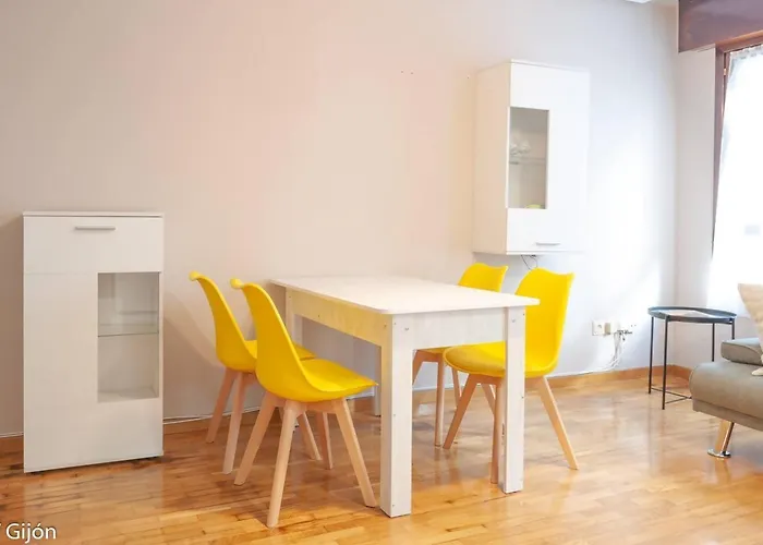 Avg Fernando Vela 11 *